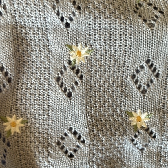 Pink Rose crochet tank. - Picture 5 of 6